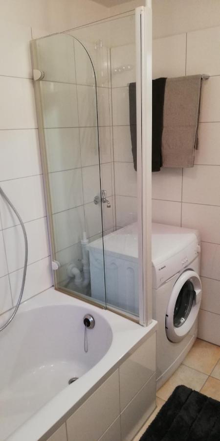 Ferienwohnung Sonnwald デュッセルドルフ エクステリア 写真